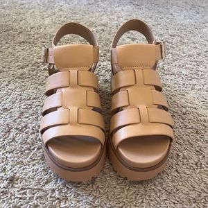 Livy&Kate Cher Chunky Sandal in color Blond